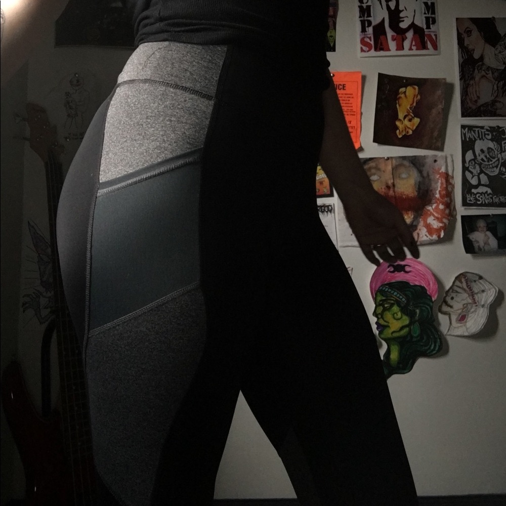 Athletic pants - Picture 2 of 7